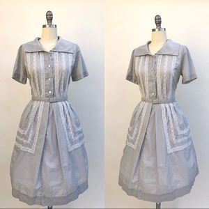 1950s Dress vintage gray embroidered